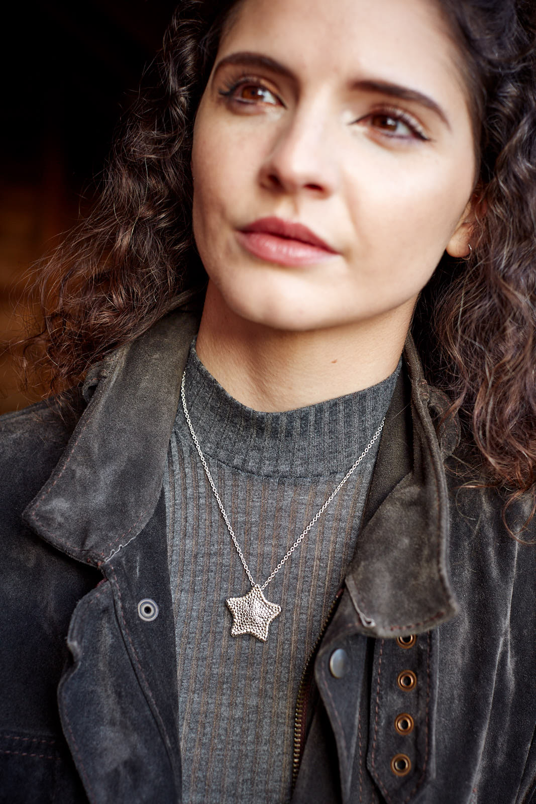Glittering Seastar Pendant Necklace