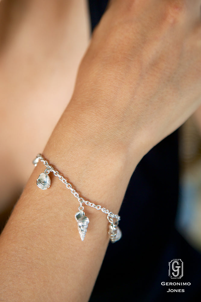 Sterling Silver sea shell charm bracelet