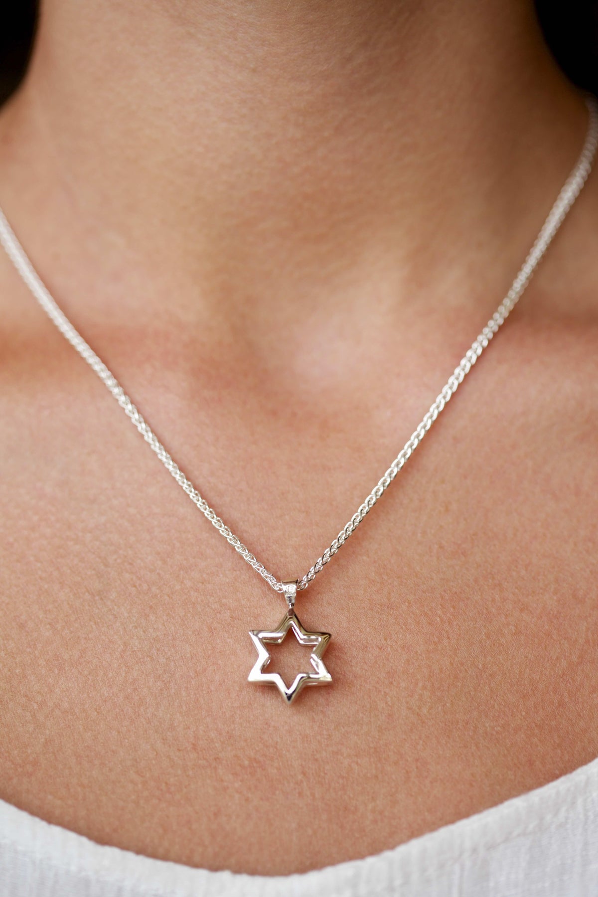 The Star Pendant Necklace